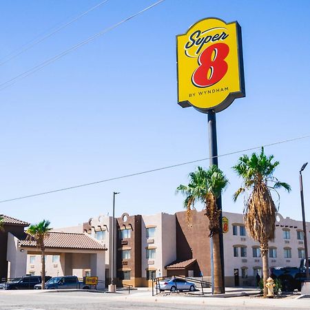 Super 8 By Wyndham Yuma Hotel Bagian luar foto