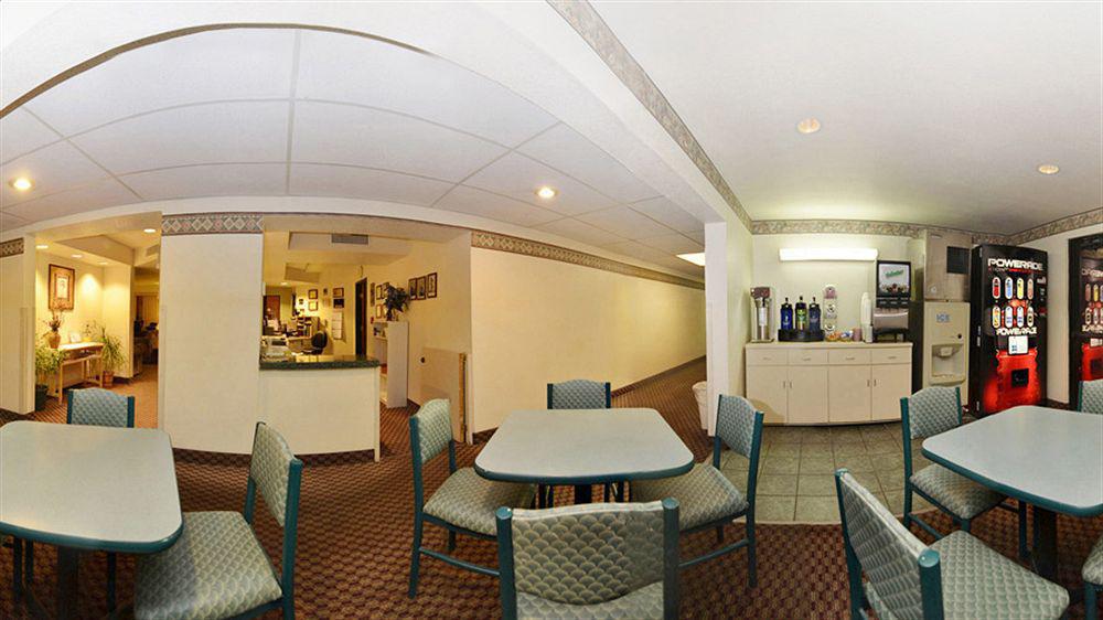 Super 8 By Wyndham Yuma Hotel Bagian luar foto